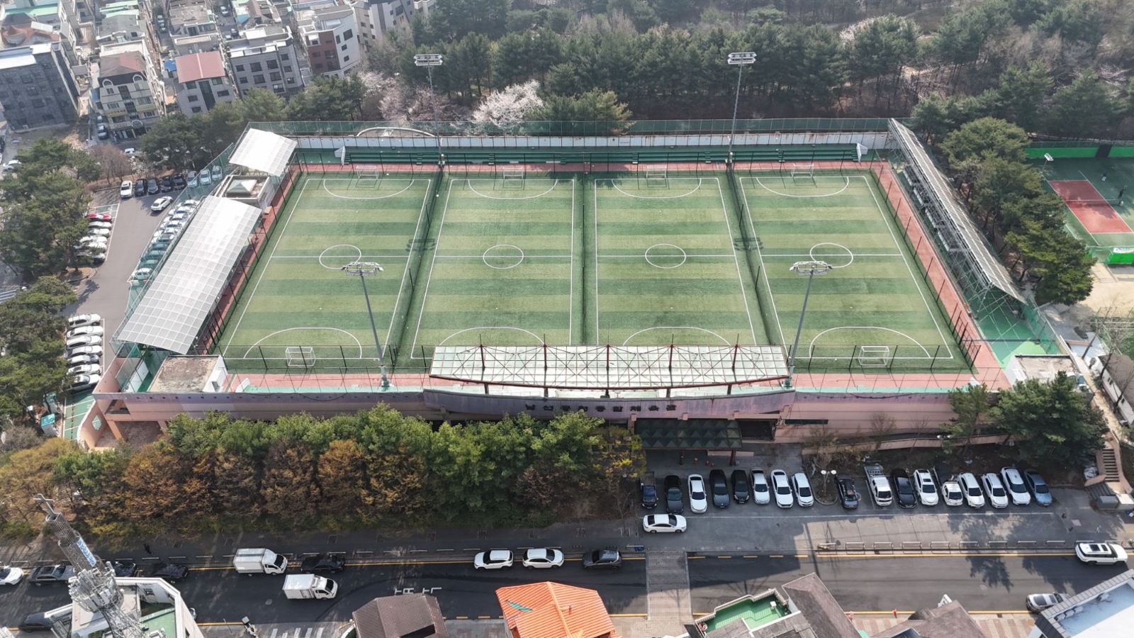 3층 풋살구장 4면 (항공 촬영)